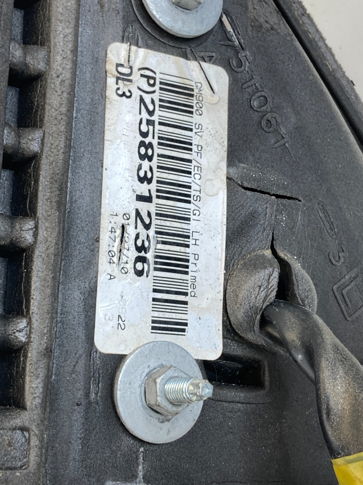 2007 2008 GMC Yukon Front Left Driver Side View Power Mirror 25831236 OEM