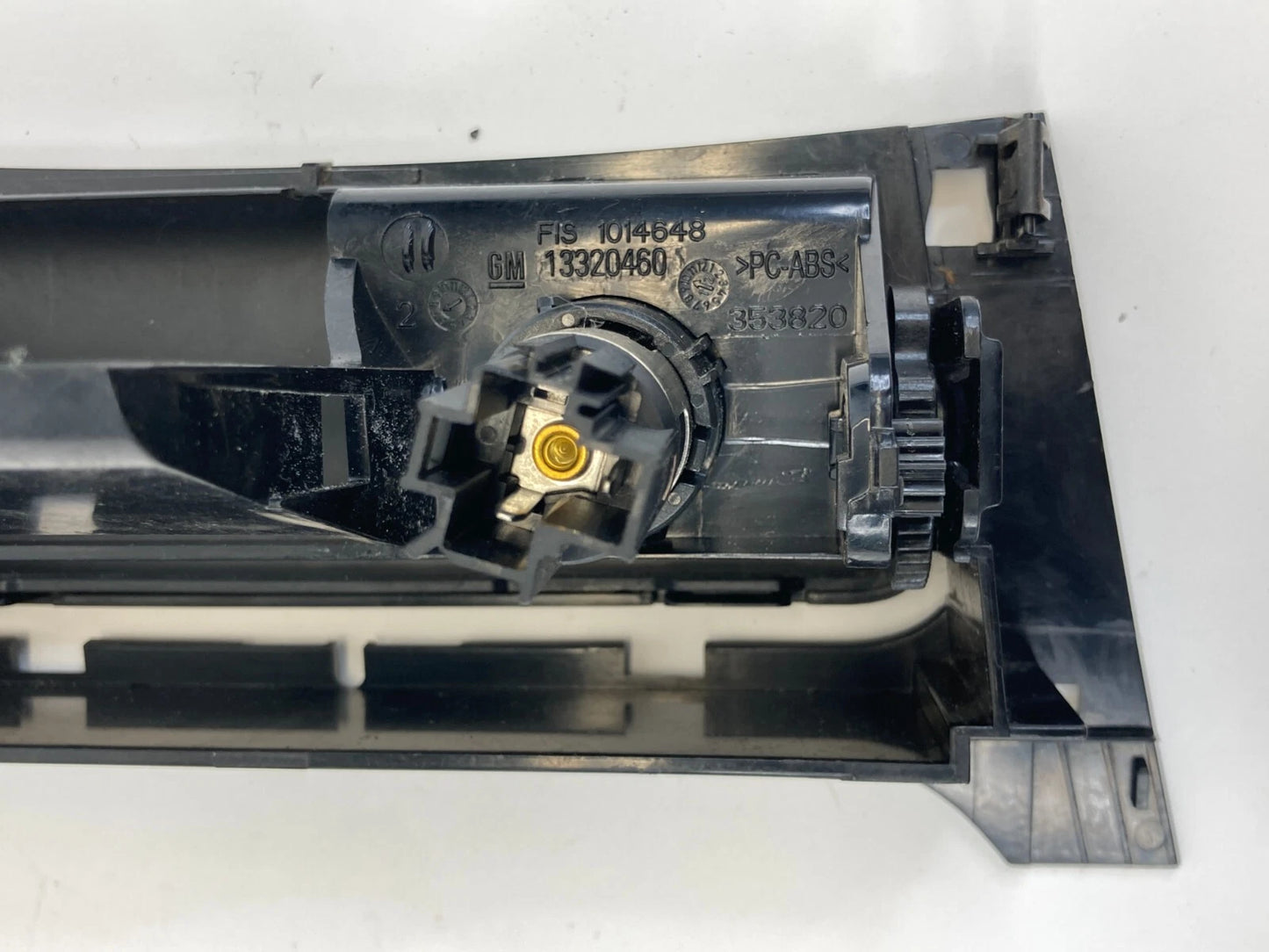 2012 2013 BUICK REGAL FRONT CENTER CONSOLE ASHTRAY DASH ASH TRAY 13320460 OEM