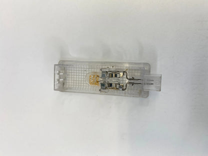 04-07 BMW 530I 525I FRONT RIGHT DOOR PANEL COURTESY LIGHT LAMP 6-961-999