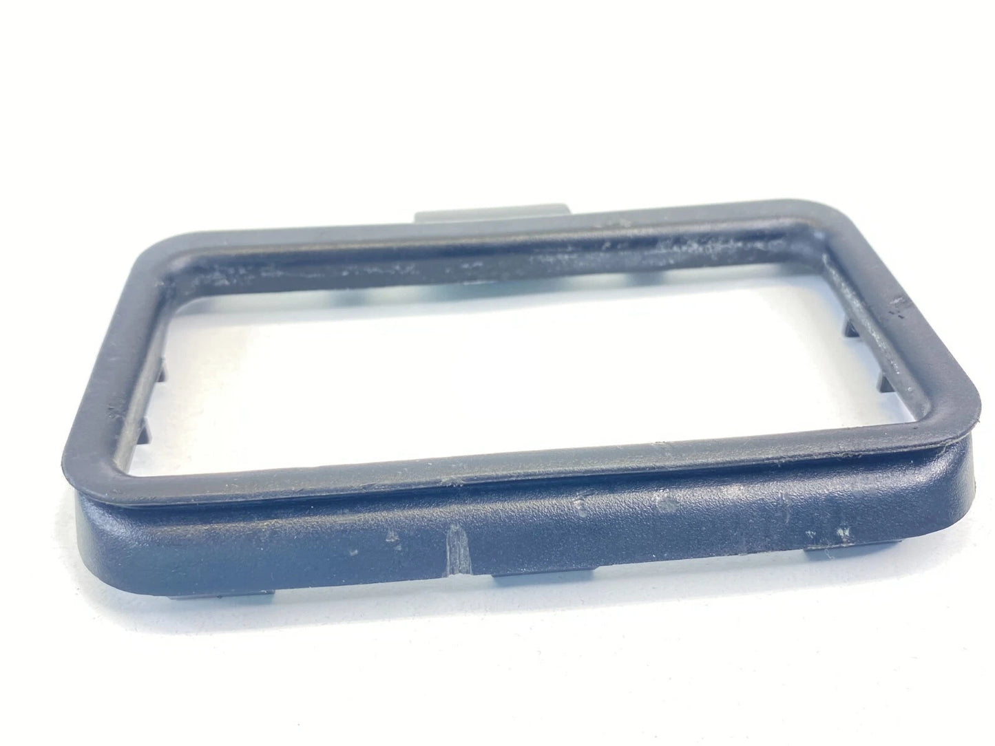 1995 96 97 98 99 2000 LEXUS LS400 LOWER CENTER CONSOLE COVER TRIM 58834-50020