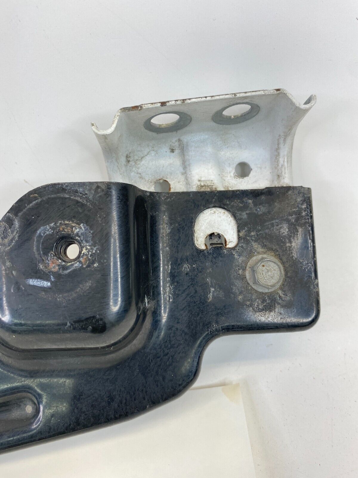 2012-2016 Chevrolet Sonic Front Grille Bumper Mount Bracket Support 95026539