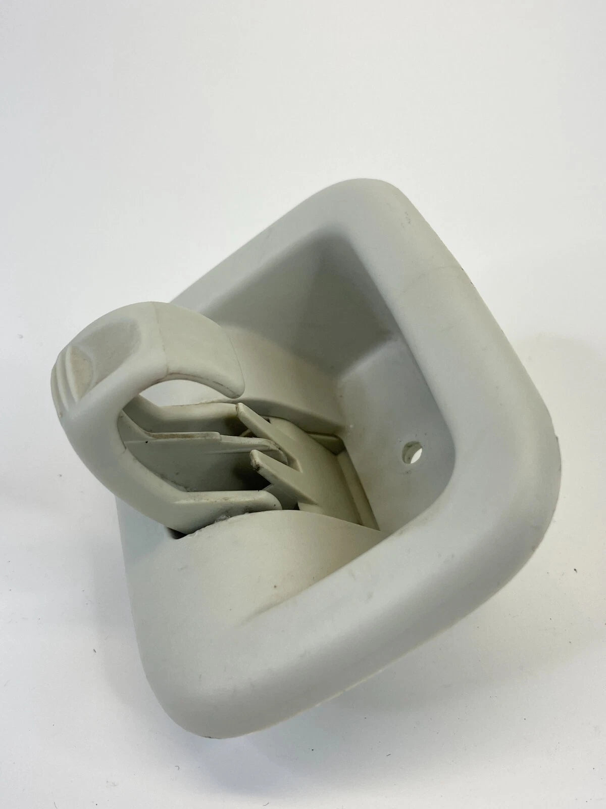 2009-2014 VOLKSWAGEN ROUTAN INTERIOR INNER ROOF HANGER COAT HOOK COVER L0051505