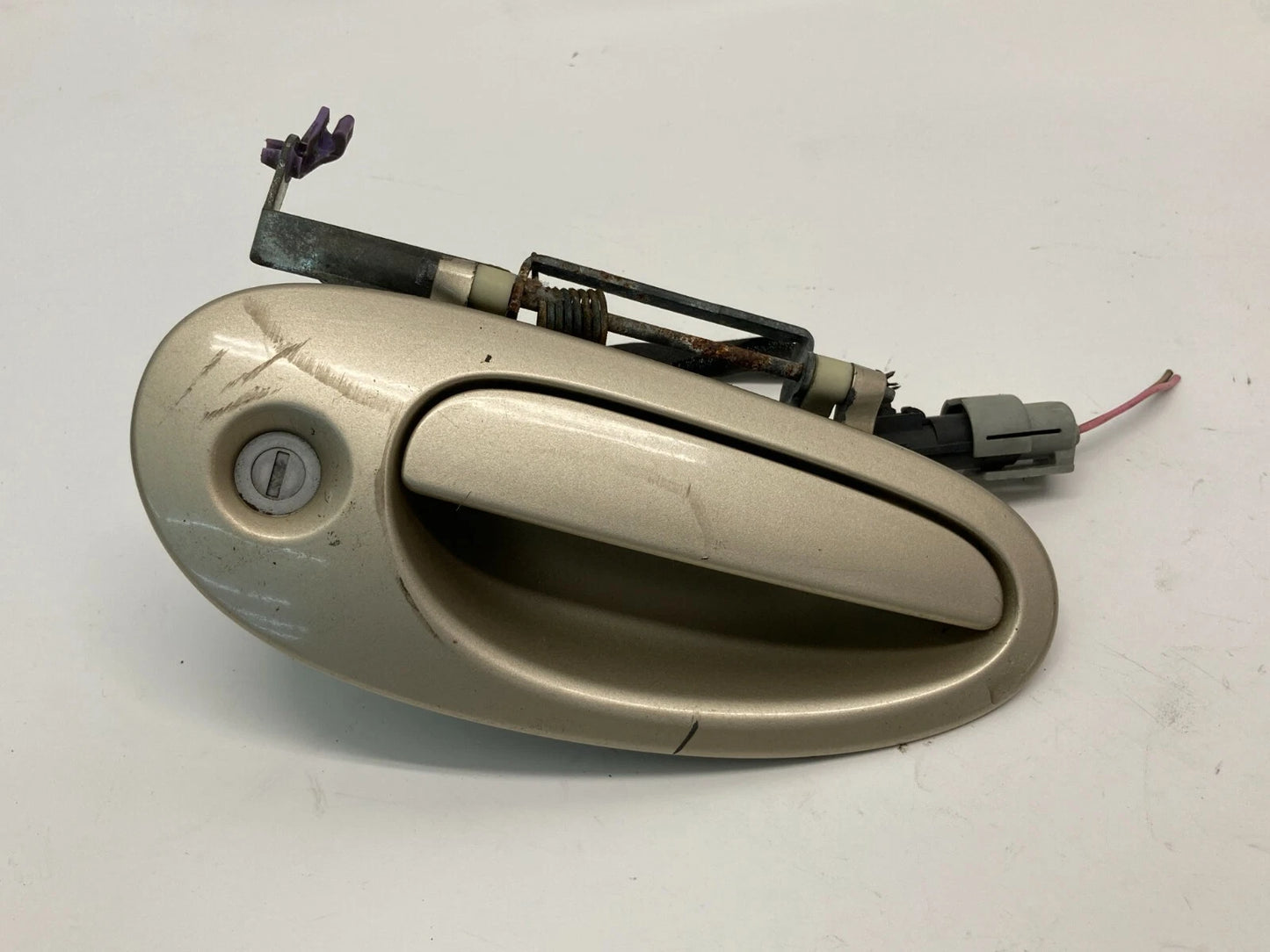 99-01 CHRYSLER LHS 01-04 300M CONCORDE FRONT RIGHT SIDE OUTER DOOR HANDLE OEM