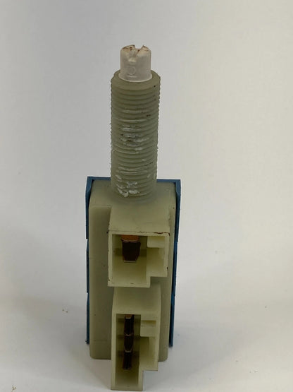 1997-2005 BUICK CENTURY 3.1L A/T BRAKE LIGHT STOP LAMP STOPLAMP BUTTON SWITCH