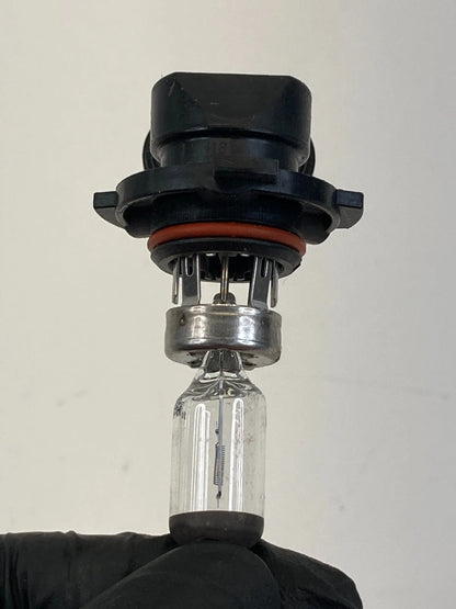 2016-2019 FORD EXPLORER INTERCEPTOR UTILITY 12V 42W HEADLIGHT BEAM BULB OEM