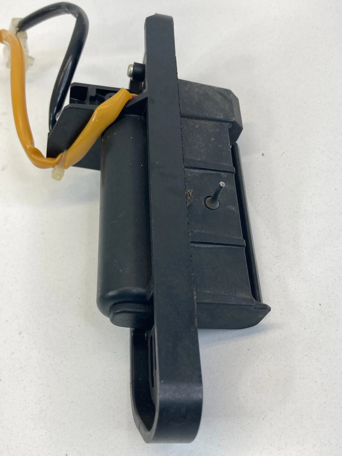 2008 2009 2010 MITSUBISHI OUTLANDER REAR LIFTGATE TAILGATE TRUNK HANDLE OUTSIDE