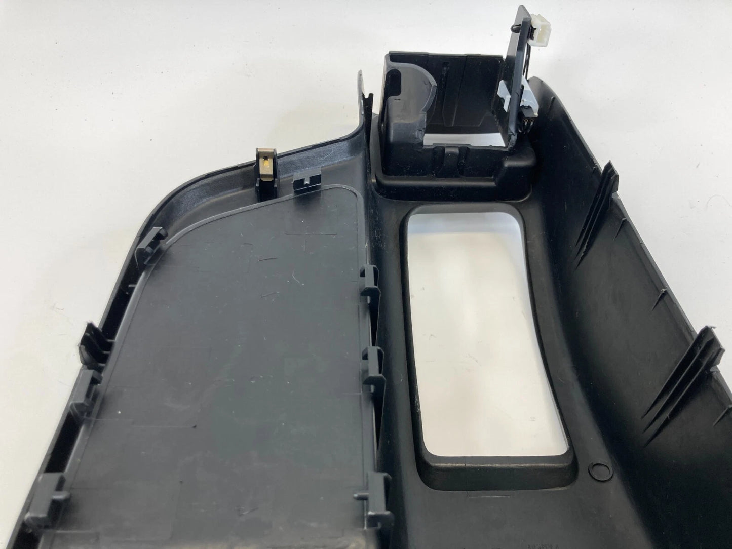 01-04 NISSAN PATHFINDER CENTER CONSOLE BRAKE HANDLE COVER BEZEL TRIM 969414W400