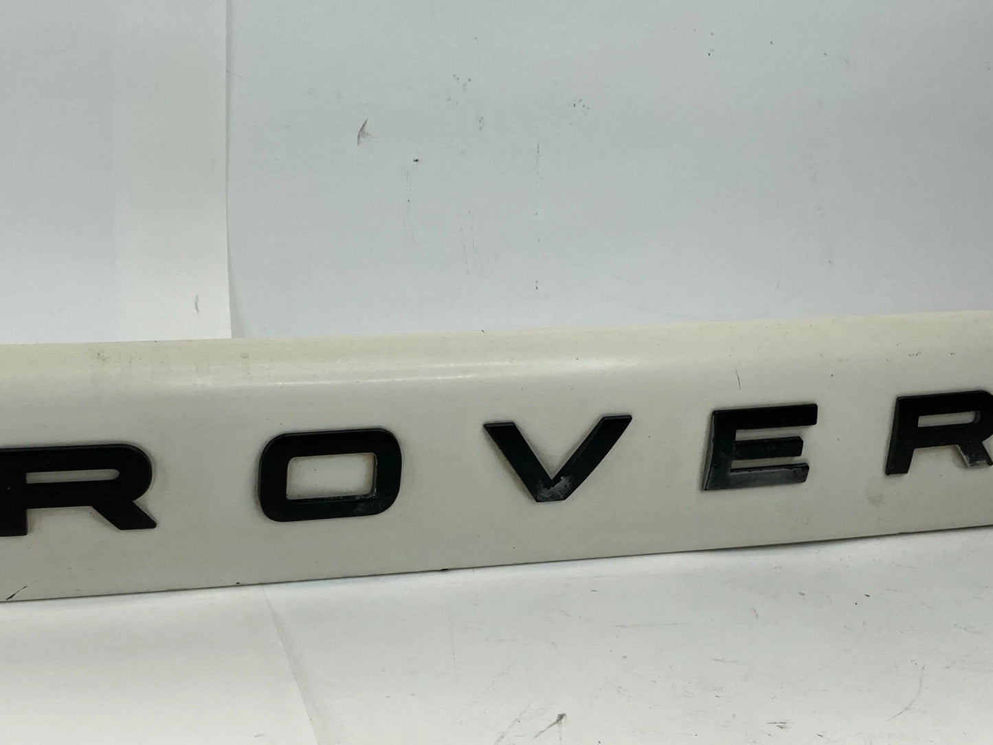 2006-2009 RANGE ROVER SPORT TAILGATE LIFTGATE LOWER TRIM MOLDING PANEL OEM