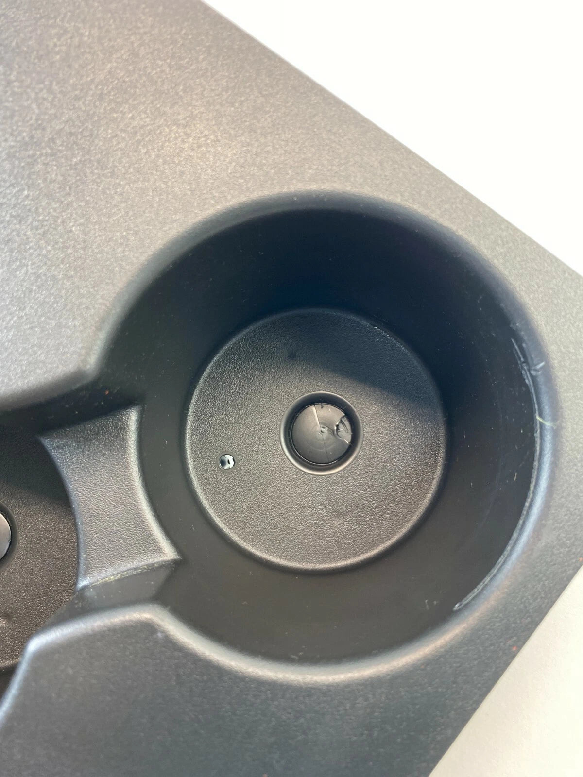 06-12 FORD FUSION 10-19 TAURUS REAR SEAT ARMREST ARM REST CUP HOLDER CUPHOLDER