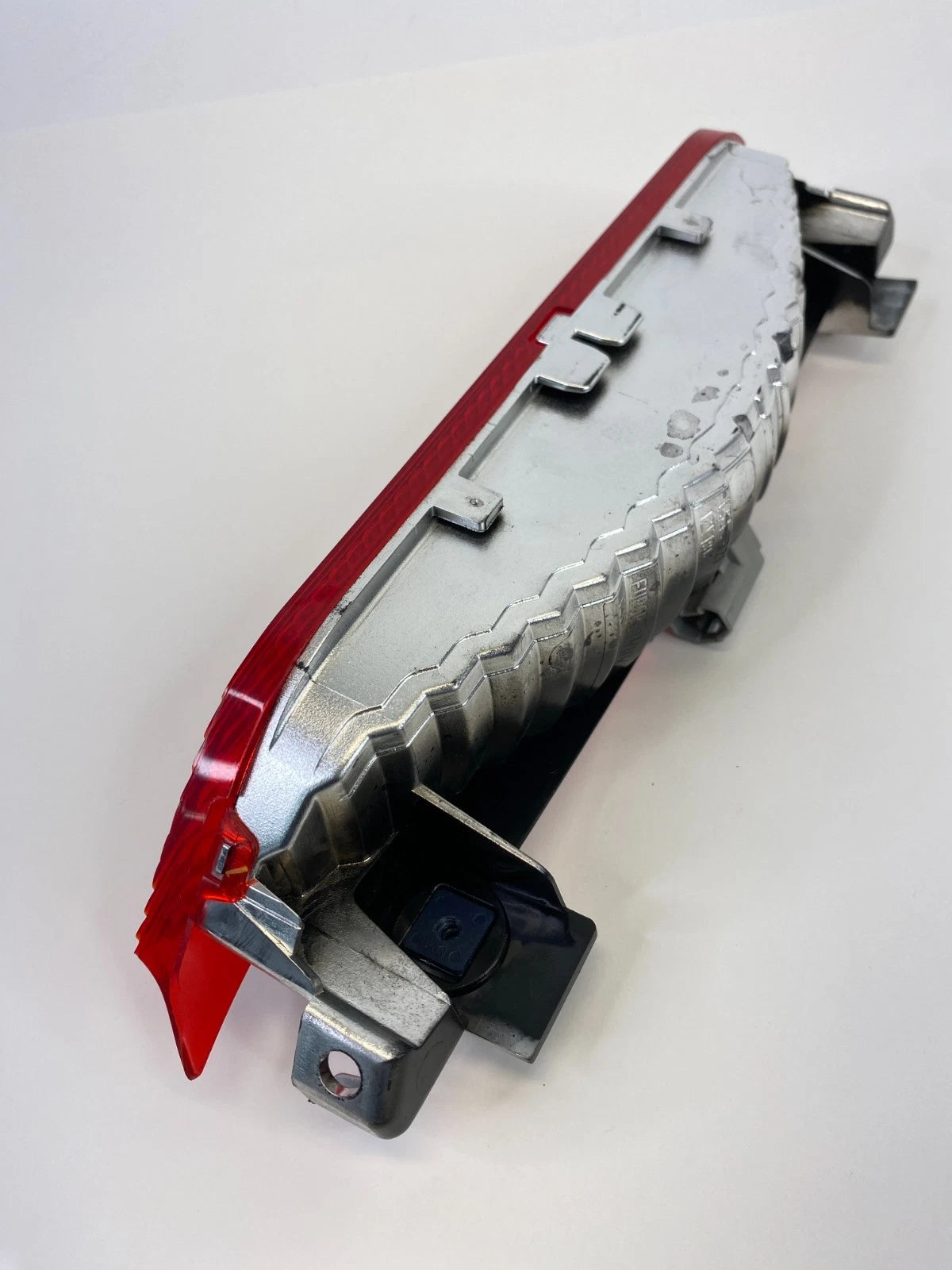 2003-2008 Pontiac Vibe Rear High Mount Third 3rd Brake Stop Light Lamp OEM