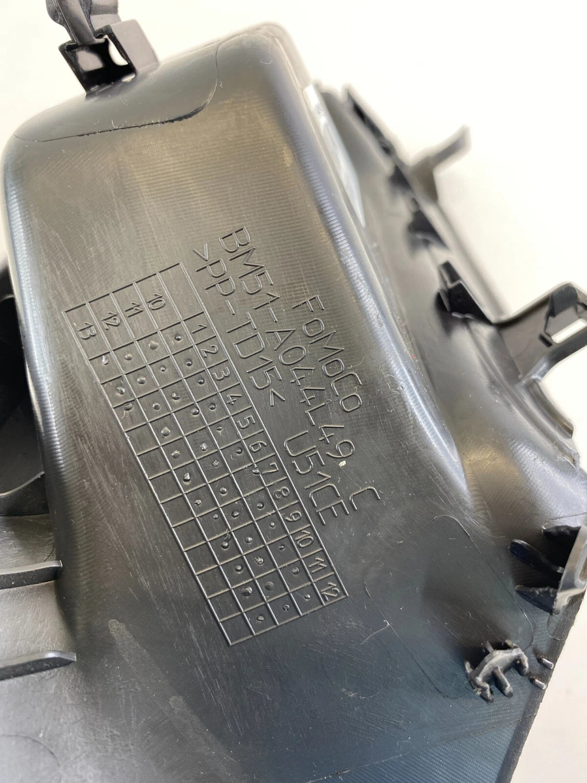 2012-2014 FORD FOCUS CENTER CONSOLE LOWER FLOOR COVER GARNISH BIN BM51-A044L49-C