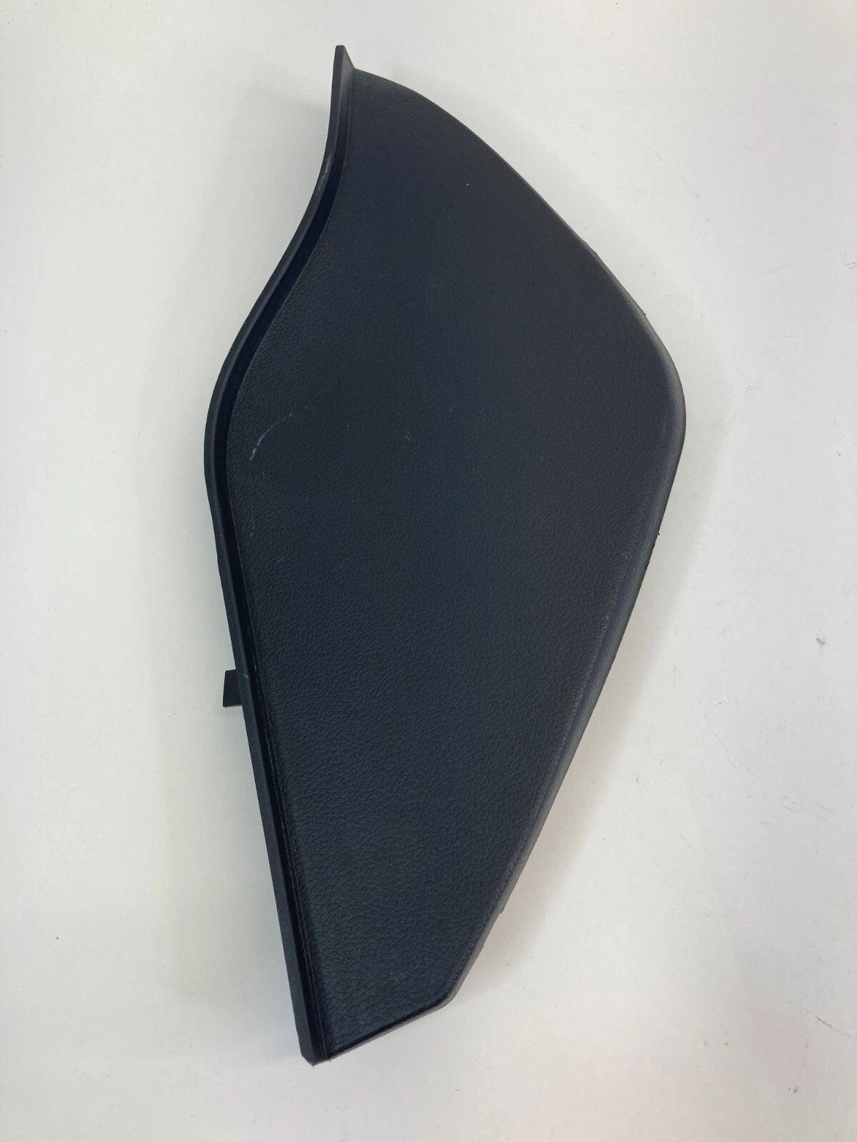 12-17 KIA RIO LH DASH SIDE END COVER INTERIOR PANEL TRIM OEM FACTORY 847661W000