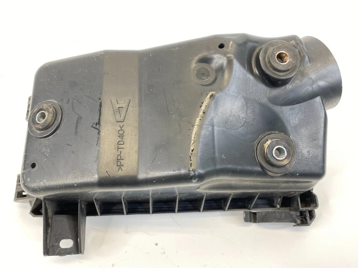 2005-2008 TOYOTA COROLLA 1.8L AIR INTAKE CLEANER CASE HOUSING OEM 17701-22150