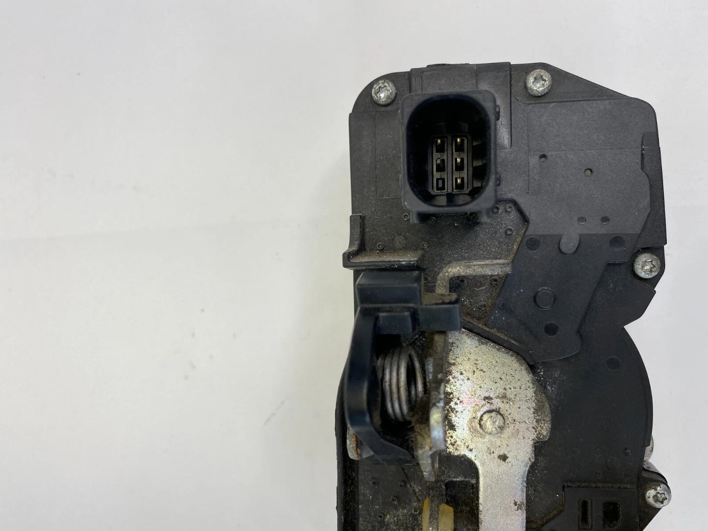 2005-2009 CHEVROLET EQUINOX REAR LEFT DOOR LOCK LATCH ACTUATOR L16889615 OEM