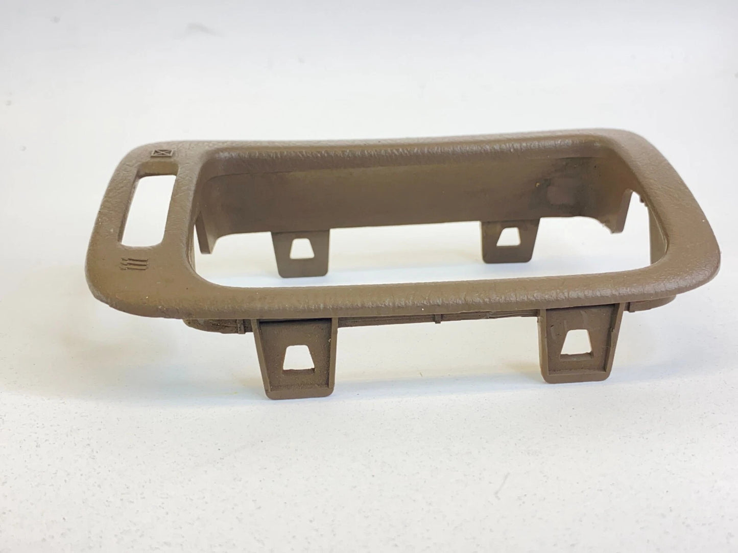 1998-2001 NISSAN ALTIMA DASH PASSENGER SIDE AIR VENT OUTER BEZEL TRIM OEM