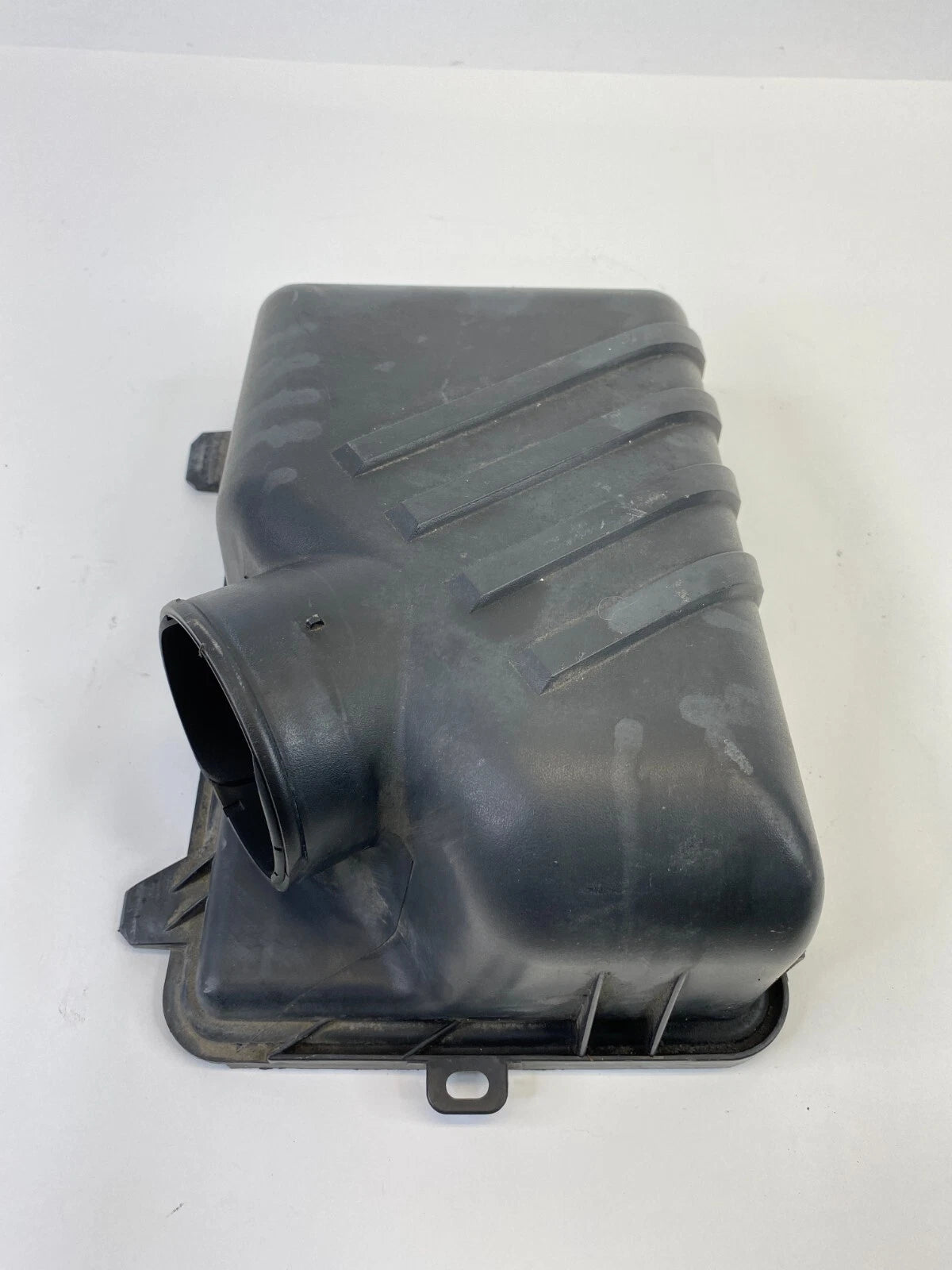 04-09 KIA SPECTRA AIR INTAKE FILTER BOX UPPER TOP COVER HOUSING 28111-2F200 OEM