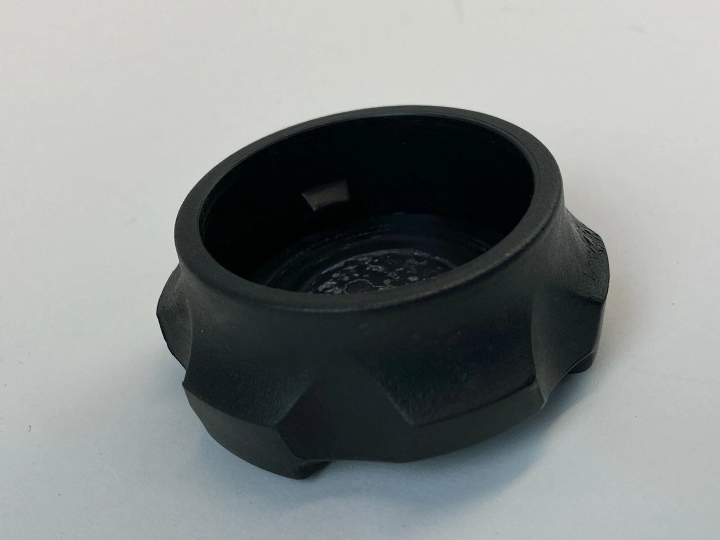 2006-2010 KIA OPTIMA RADIATOR ENGINE COOLANT RESERVOIR CAP TANK BOTTLE COVER OEM