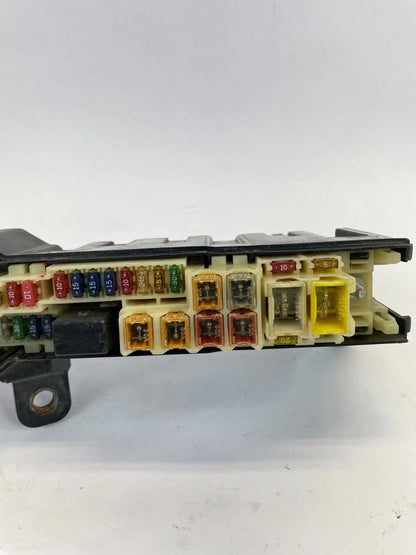 2001-2005 LEXUS GS300 3.0L A/T ENGINE FUSE BOX RELAY JUNCTION BLOCK