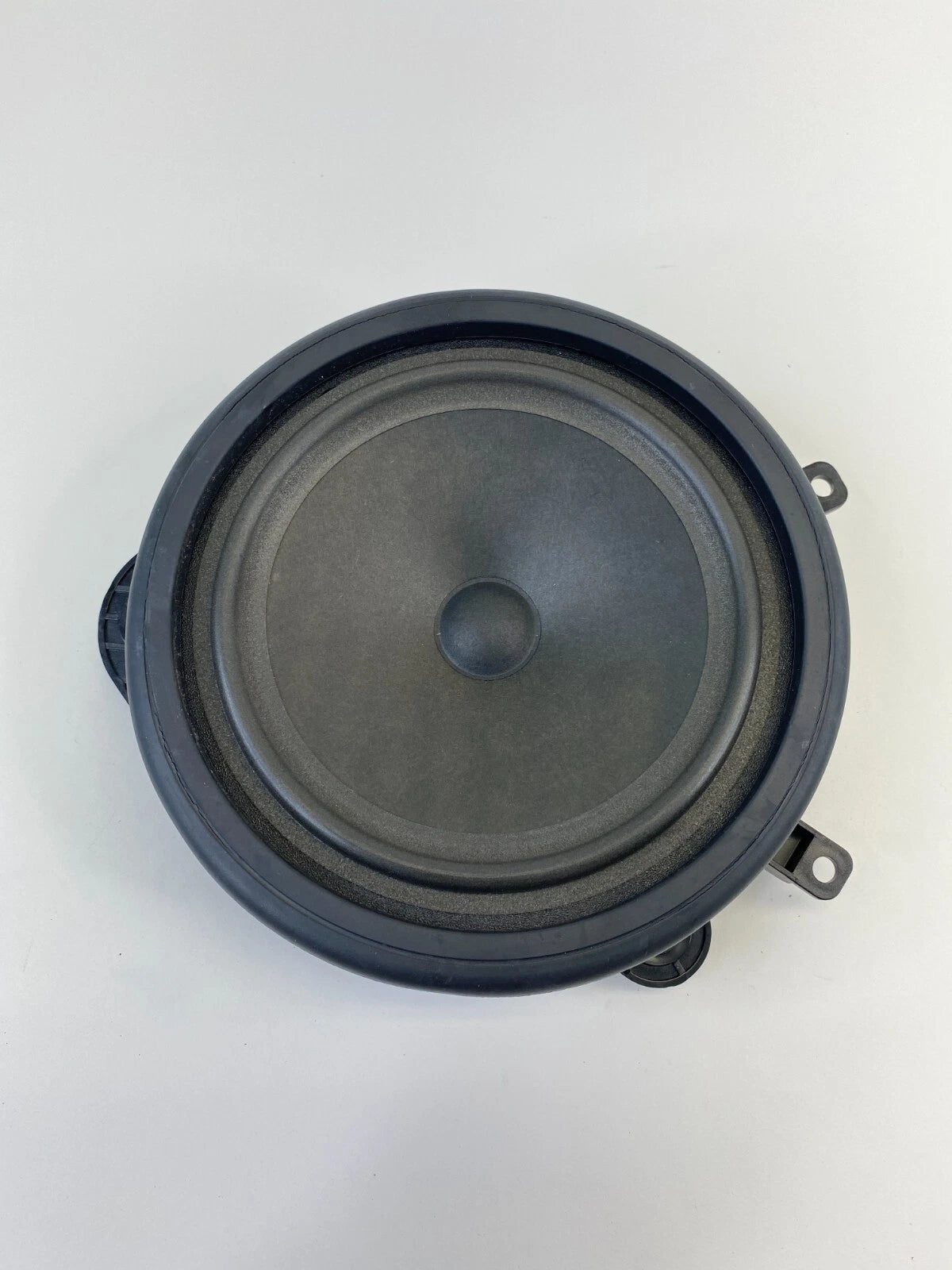 2006-2013 AUDI A3 FRONT LEFT DRIVER SIDE DOOR AUDIO SPEAKER 8P0-035-411C OEM