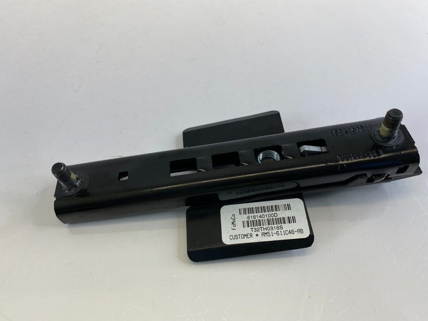 2012-2018 Ford Focus Front Side Seat Belt Height Adjuster AM51-611C46-AB OEM