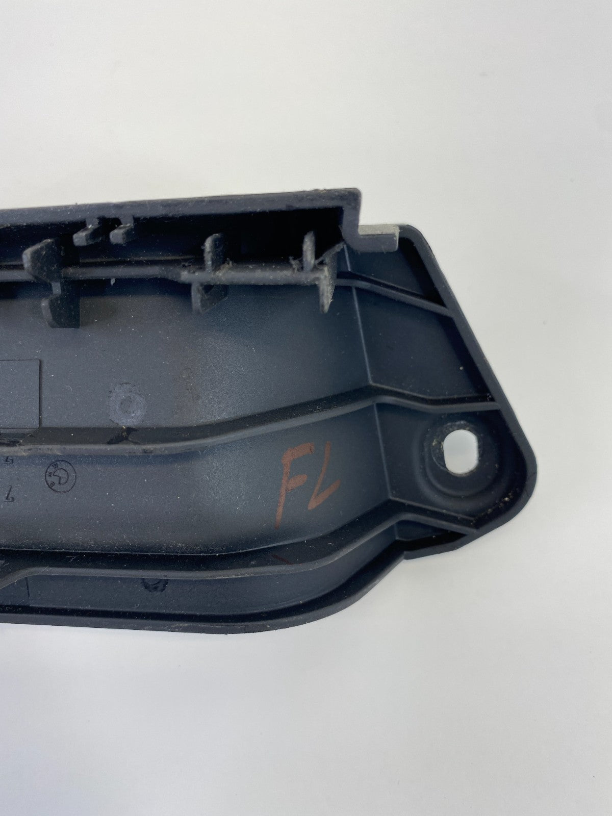 2003-2009 Range Rover Front Left Side Interior Inner Door Handle Assy 7026621