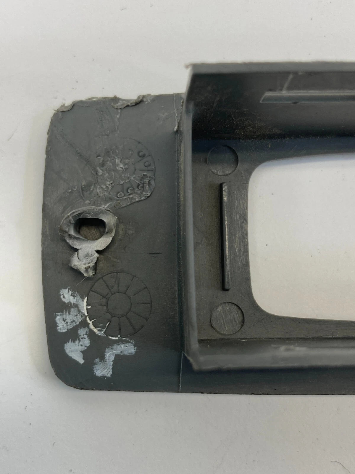 2006 JEEP GRAND CHEROKEE REAR LEFT DOOR POWER WINDOW CONTROL SWITCH BEZEL VT5872
