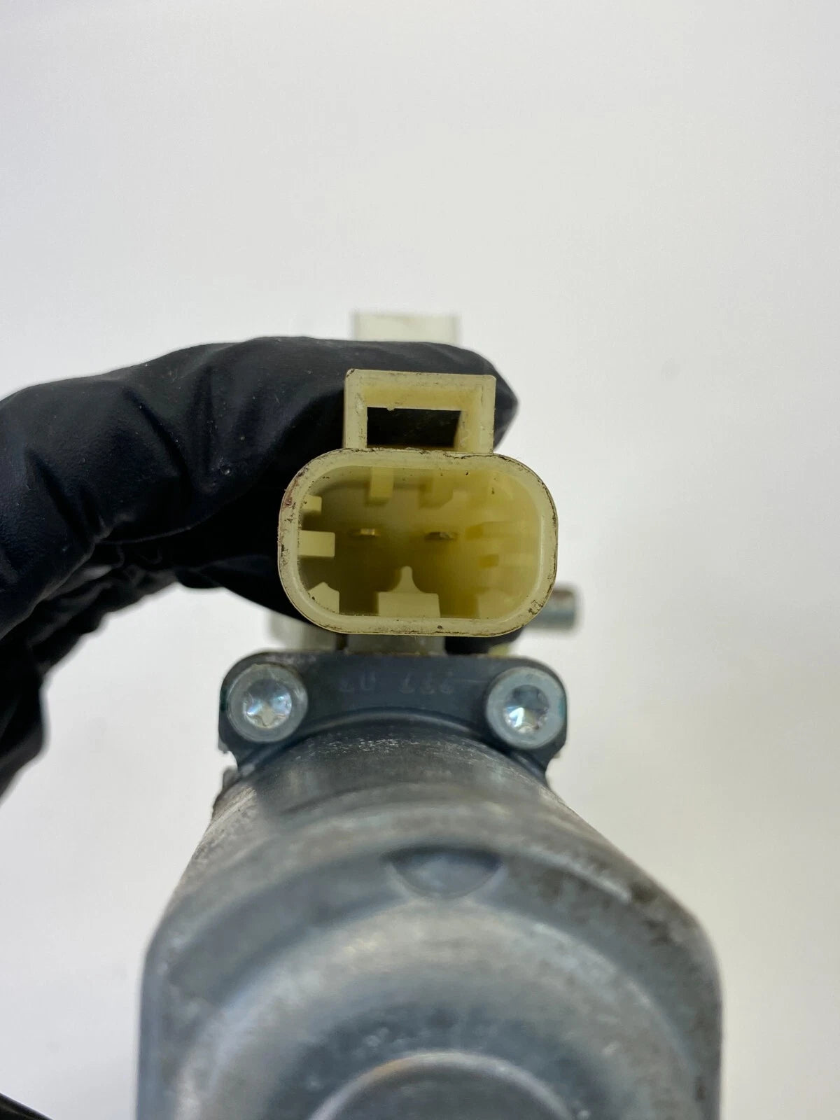 2005-2010 PONTIAC G6 SEDAN FRONT RIGHT SIDE POWER WINDOW DOOR MOTOR 0130822249