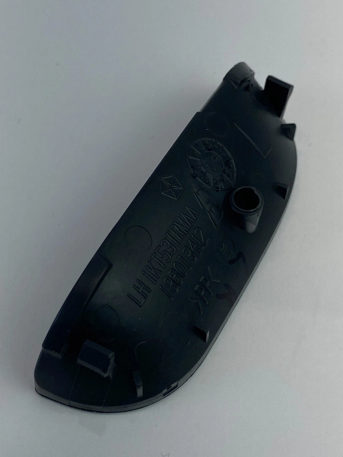 2009-2017 JEEP PATRIOT COMPASS REAR LEFT INNER DOOR HANDLE SCREW COVER PLUG OEM
