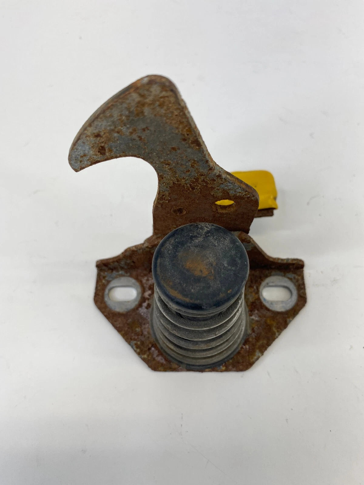 2007 2008 BMW 328XI 006 BMW 330I FRONT HOOD LOCK LATCH RELEASE CATCH HOOK SPRING