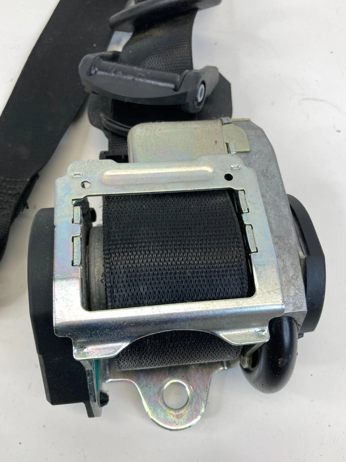 2006 MERCEDES-BENZ CLS500 FRONT LEFT DRIVER SIDE SEAT BELT RETRACTOR ASSY OEM