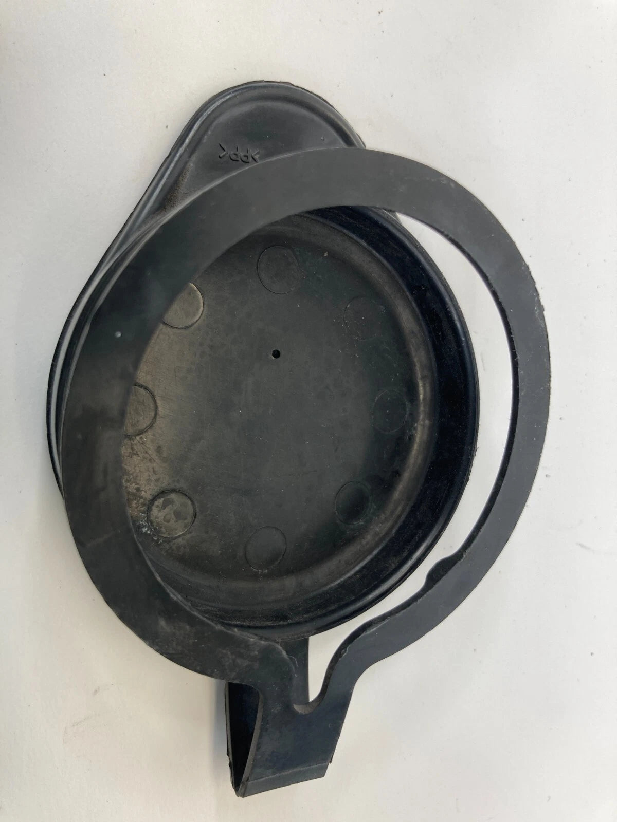 2002-2009 CHEVROLET TRAILBLAZER WINDSHIELD WIPER WASHER FLUID RESERVOIR CAP LID