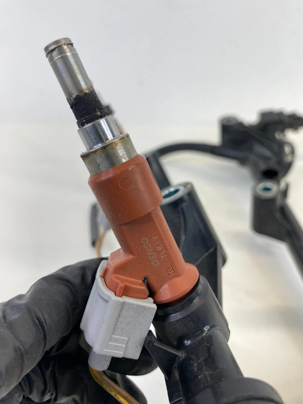 2007-2009 LEXUS RX350 3.5L ENGINE FUEL RAIL W/ INJECTOR INJECTORS SET OF 5 OEM