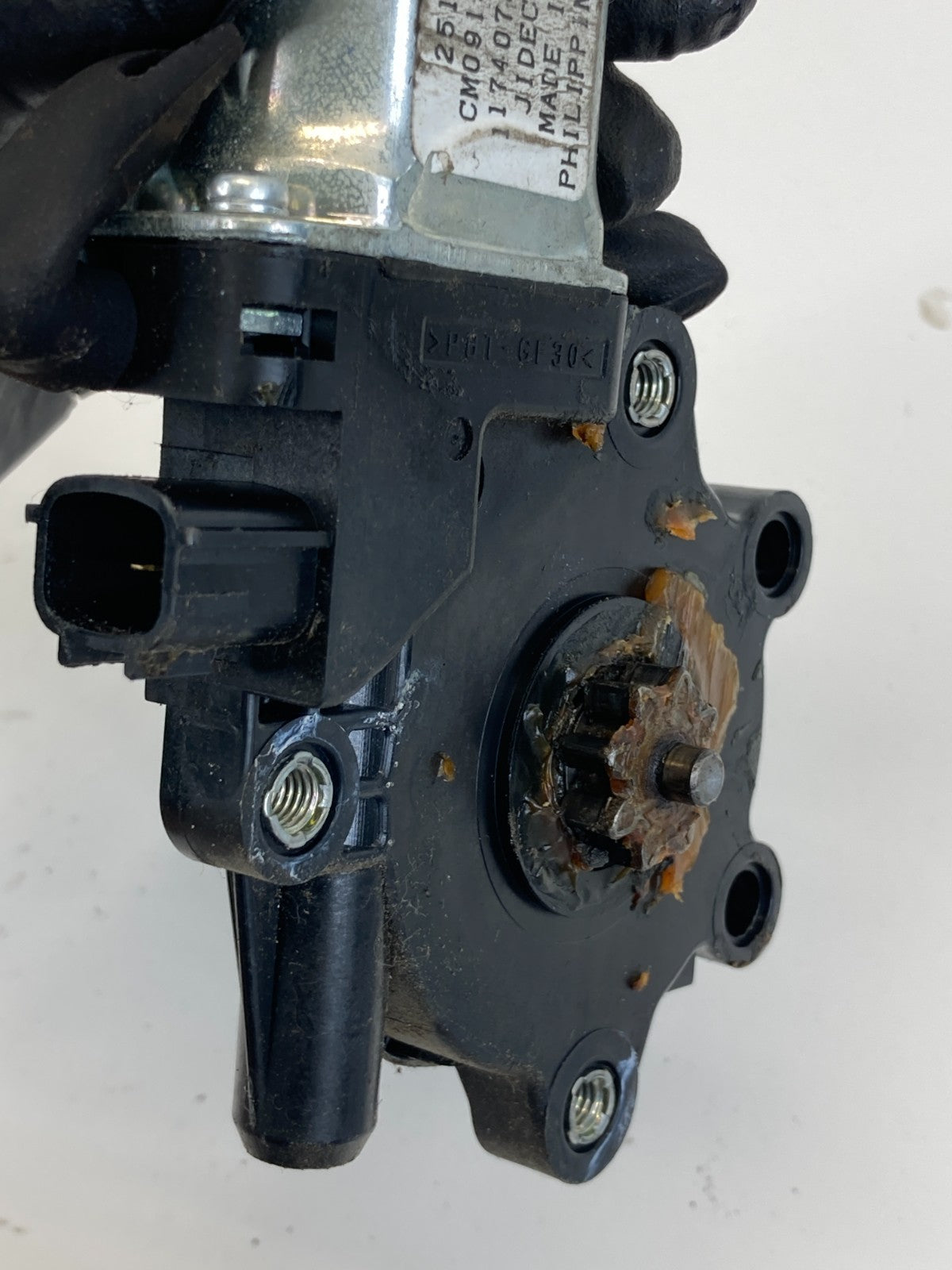 2004-2012 Chevrolet Colorado CREW CAB Front Right Door Window Motor CM091970 OEM