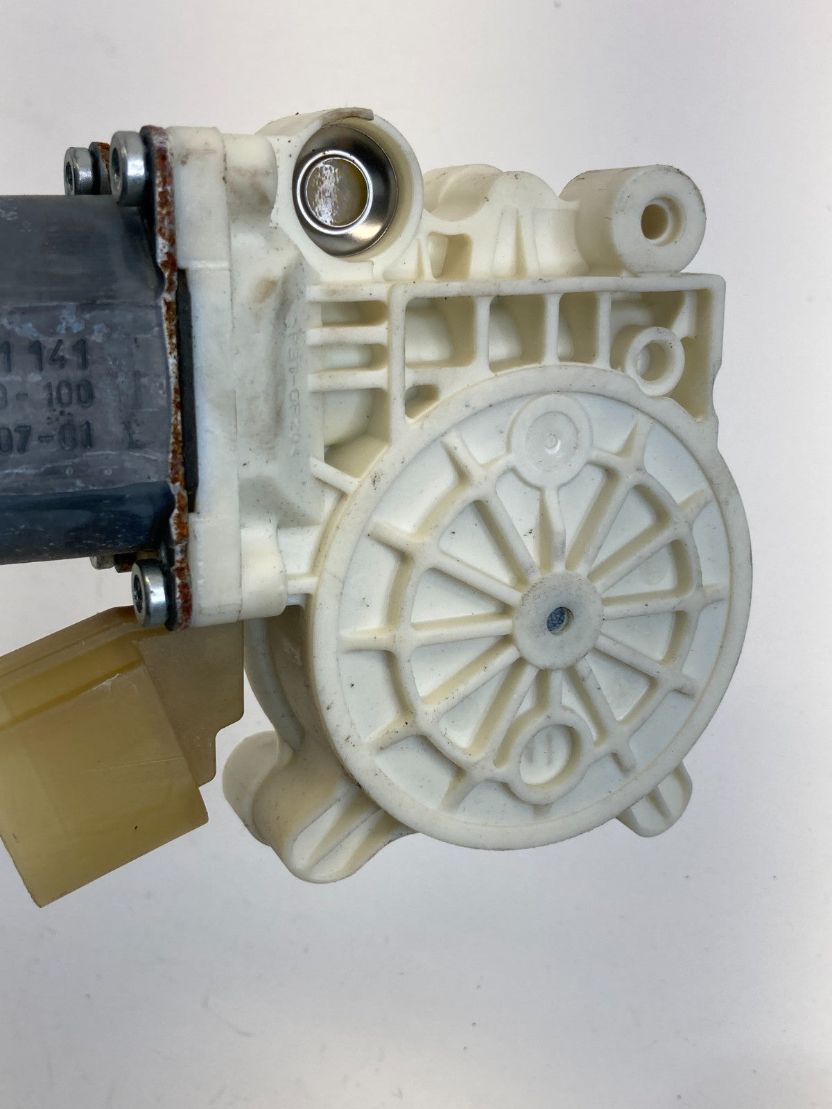 04 05 06 07 BMW 525i Front Left Driver Side Power Door Window Motor OEM