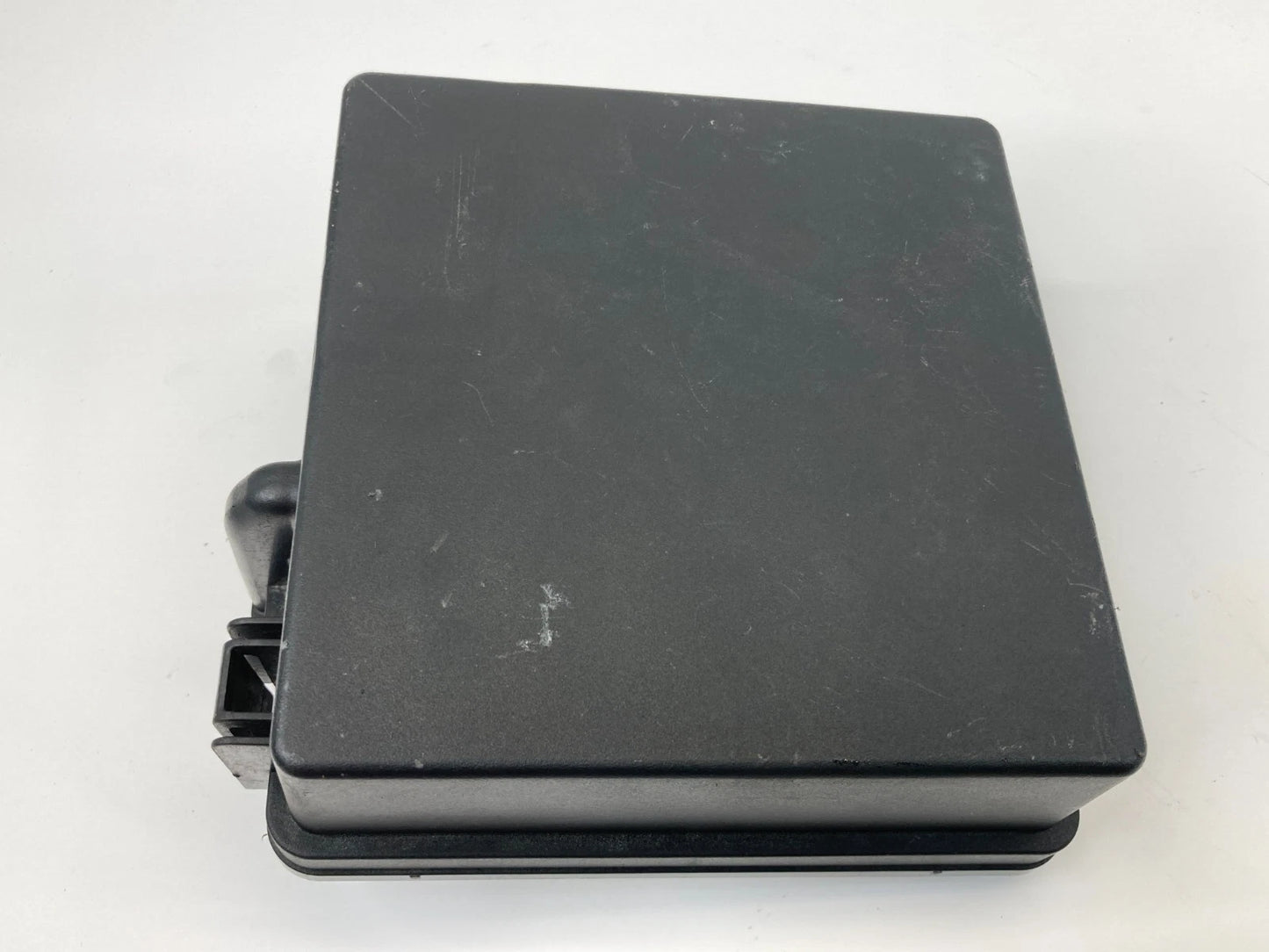 2007-2010 HYUNDAI ELANTRA 2.0L L4 SEDAN UNDER HOOD FUSE BOX COVER LID OEM