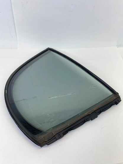 98-05 LEXUS GS300 RIGHT PASSENGER SIDE REAR DOOR VENT GLASS WINDOW 68188-30120