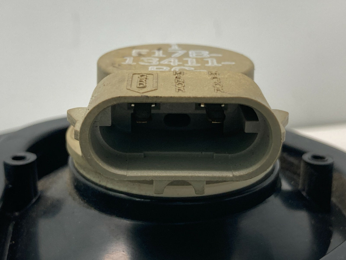 98-02 Ford Escort Right Side Reverse Backup Light Back Up Lamp F8CB-15B502-AC