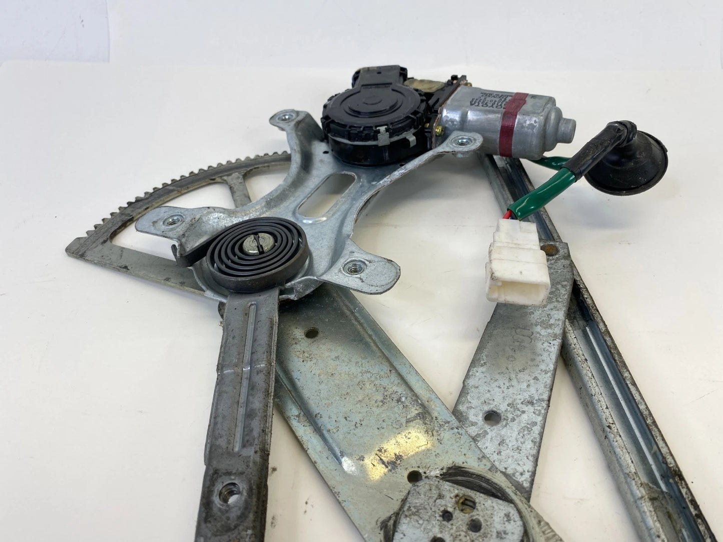 1998-2005 LEXUS GS300 FRONT RIGHT SIDE DOOR WINDOW MOTOR REGULATOR 85710-30340