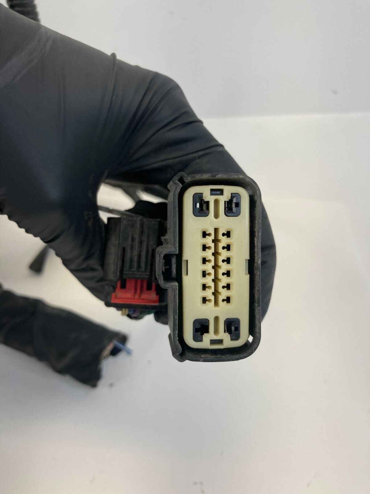 2010 2011 2012 Ford Fusion 2.5L Engine Fuse Relay Box Compartment 54-7146-3C OEM