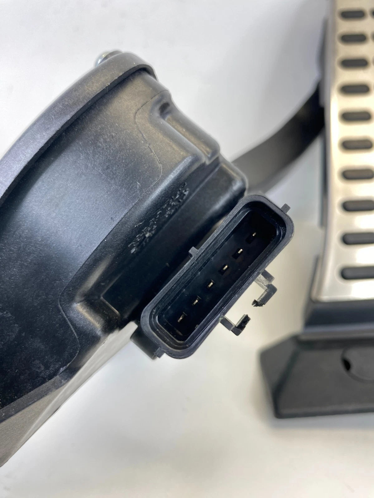 2012 2013 2014 2015 KIA OPTIMA ACCELERATOR GAS PEDAL TRAVEL SENSOR 32700-3Q110