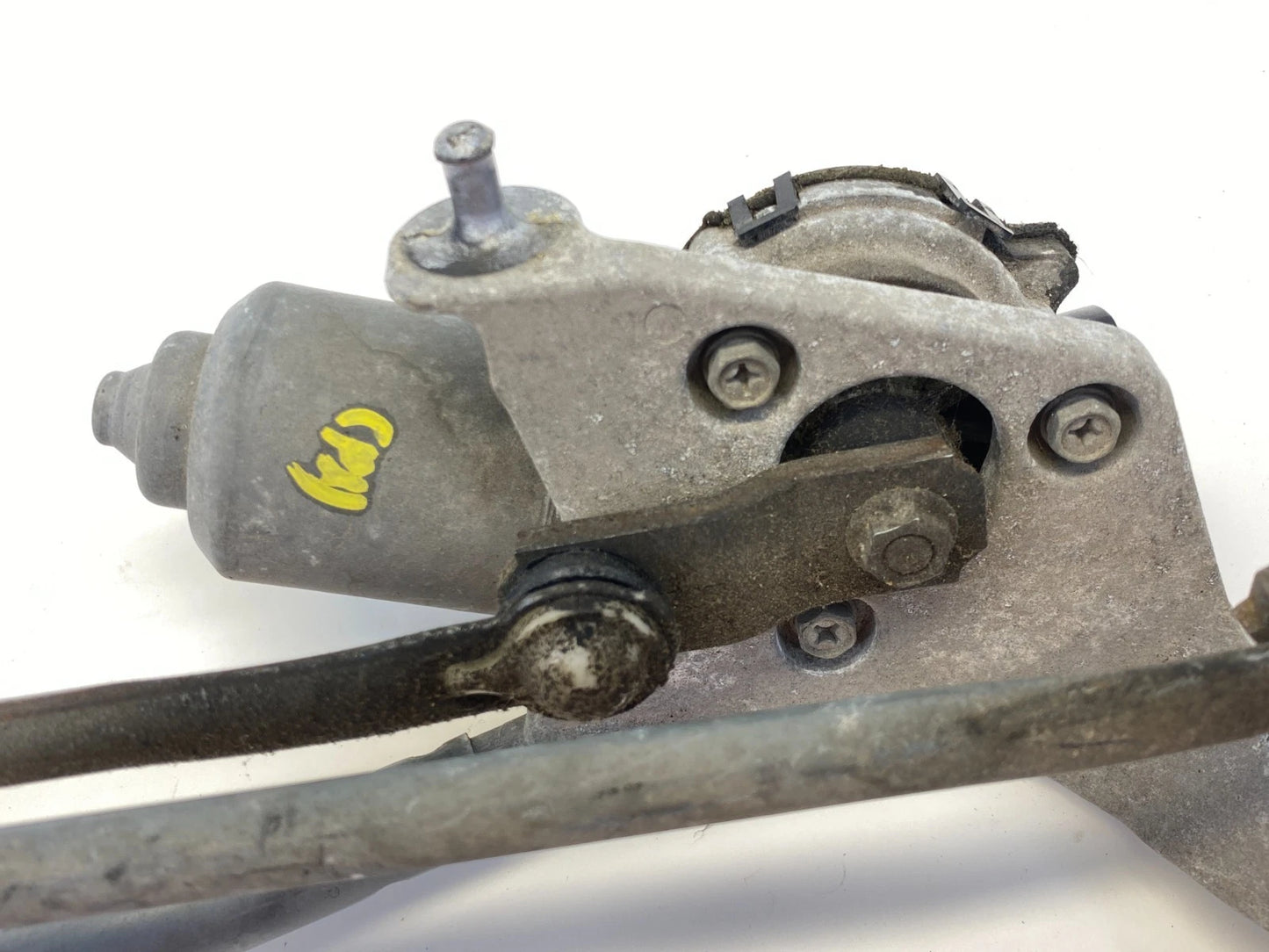 07-11 TOYOTA YARIS HTCHBCK FRONT WINDSHIELD WIPER MOTOR W LINKAGE 8511052510 OEM