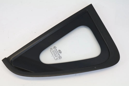 2010-2013 KIA SOUL REAR LEFT DEIVER SIDE QUARTE PANEL FIXED GLASS E443R-000083