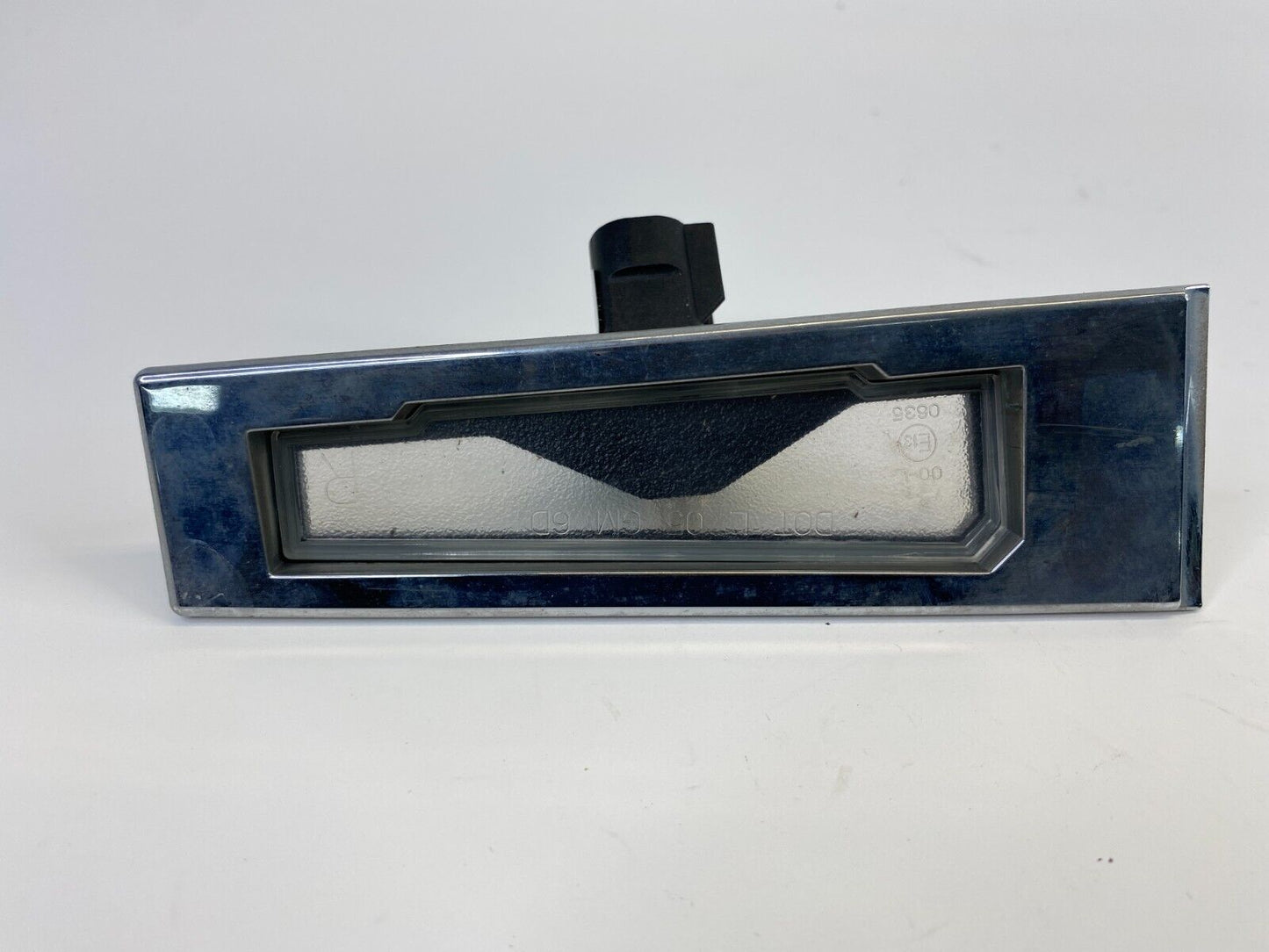 2005-2011 Cadillac STS Rear Right Trunk License Light Lamp Assembly OEM