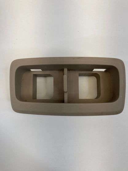 05-10 KIA SPORTAGE CENTER CONSOLE HEAT HEATER SEAT SWITCH COVER BEZEL TRIM OEM