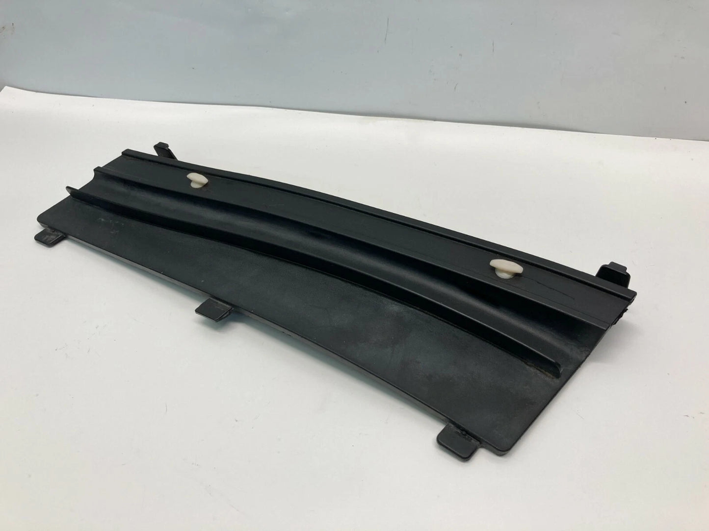 10 TOYOTA PRIUS FRONT WINDSHIELD LOUVER COWL COVER TRIM PANEL BEZEL 55783-47080