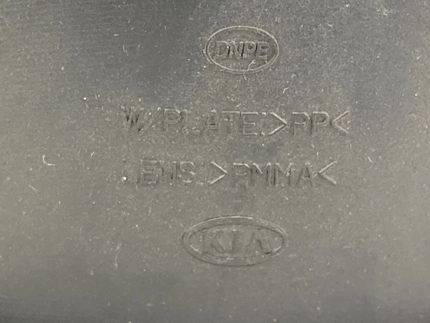 2008-2010 KIA SEDONA SPEEDOMETER INSTRUMENT CLUSTER GAUGES 94001-4D327 UNK MILES