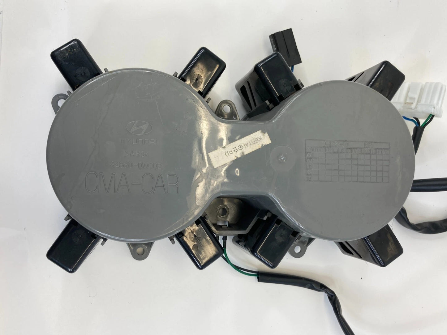 2007-2009 HYUNDAI SANTA FE CENTER CONSOLE DUAL CUP HOLDER 84680-0W002 OEM