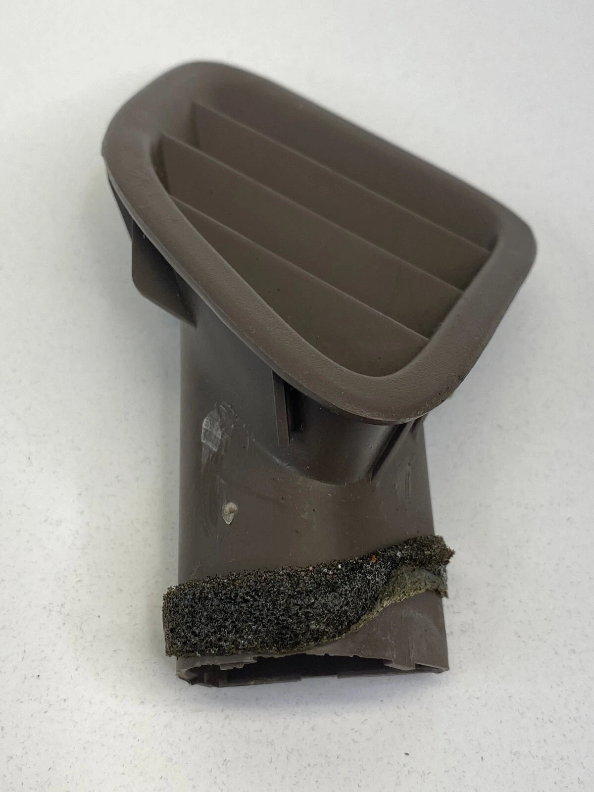 97-01 TOYOTA CAMRY RIGHT PASSENGER DASH UPPER AC A/C AIR VENT DEFROSTER GRILL
