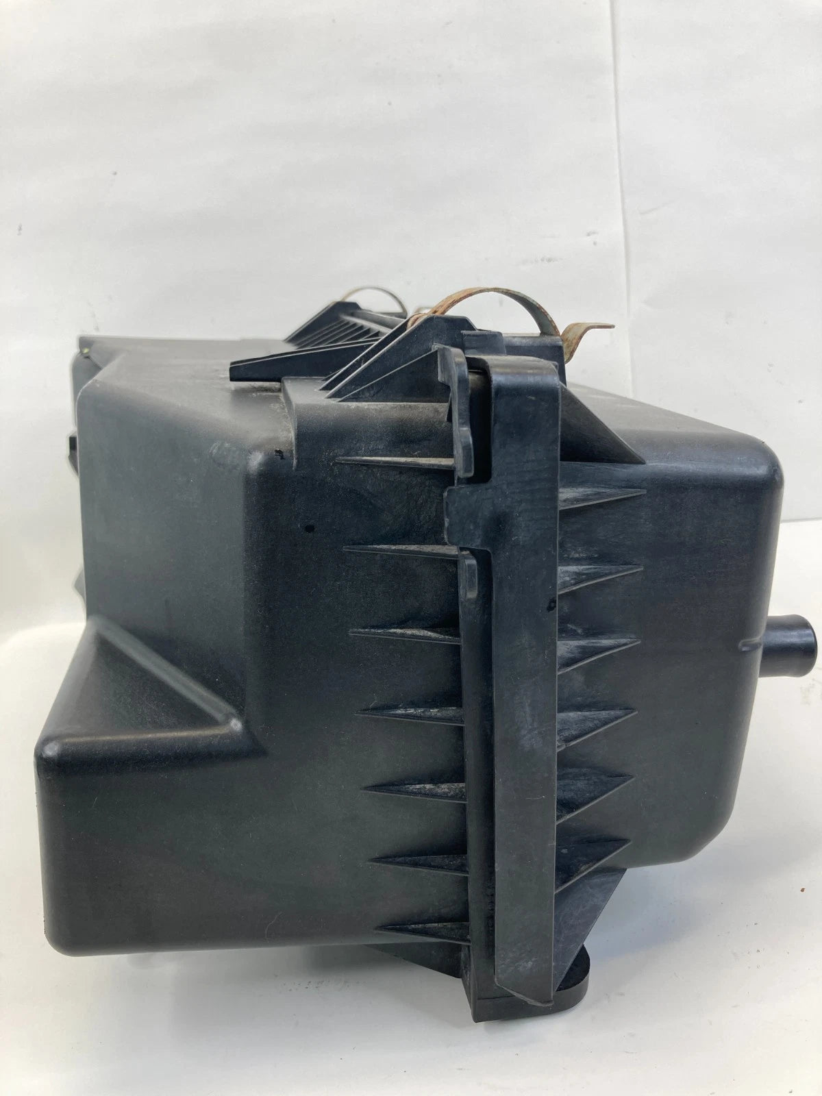 2007-2010 JEEP PATRIOT COMPASS AIR INTAKE FILTER CLEANER BOX HOUSING ASSY OEM