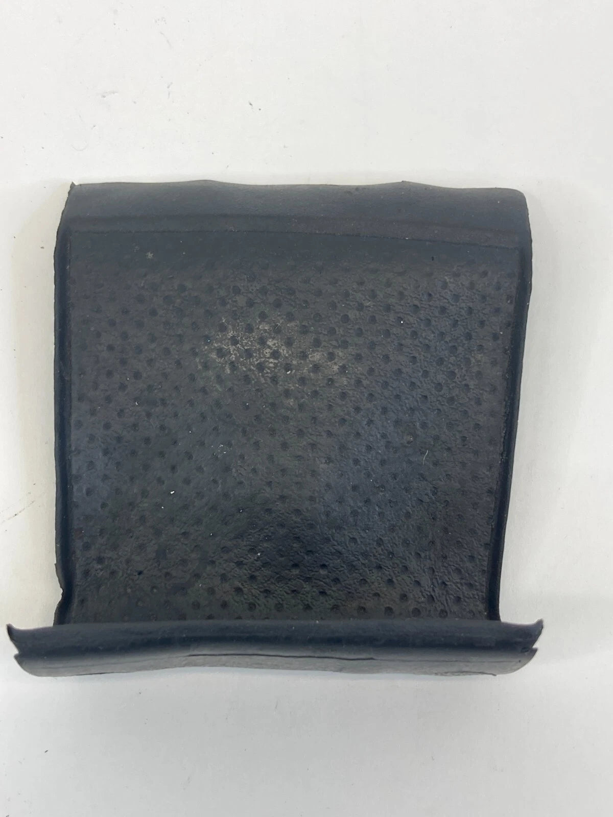 11 12 13 14 15 16 CHEVY CRUZE 2016 CRUZE LIMITED CENTER CONSOLE TRAY MAT INSERT